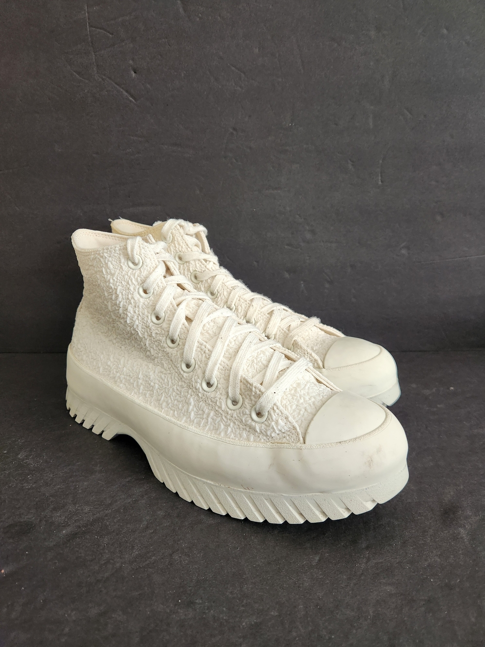 Converse CTAS Unisex Lugged 2.0 Hi Platform Sneakers Size Womens 12.5/Mens 10.5 - Picture 4 of 7